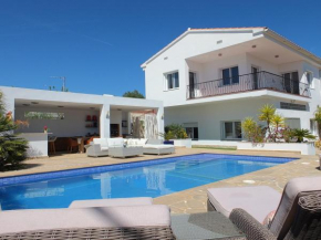 Villa Mimosa with 5bedrooms air conditioning & private swimming pool and a games room ideal for families